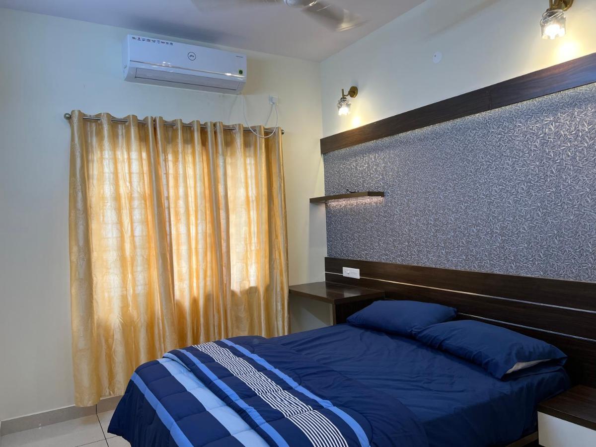 Pullad Villa Aranmula Exteriör bild